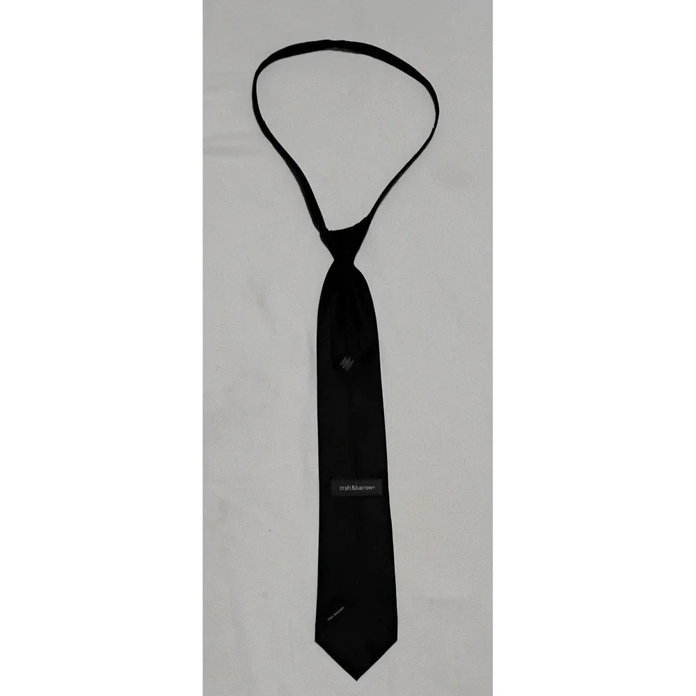 Croft & Barrow Men's Solid Black 100% Silk Zipper Pre-Tied Stain Resistant Tie